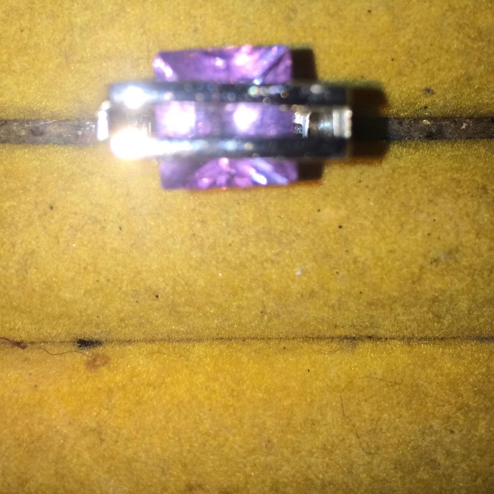 SUPER CUTE UNIQUE RING - Picture 2 of 4